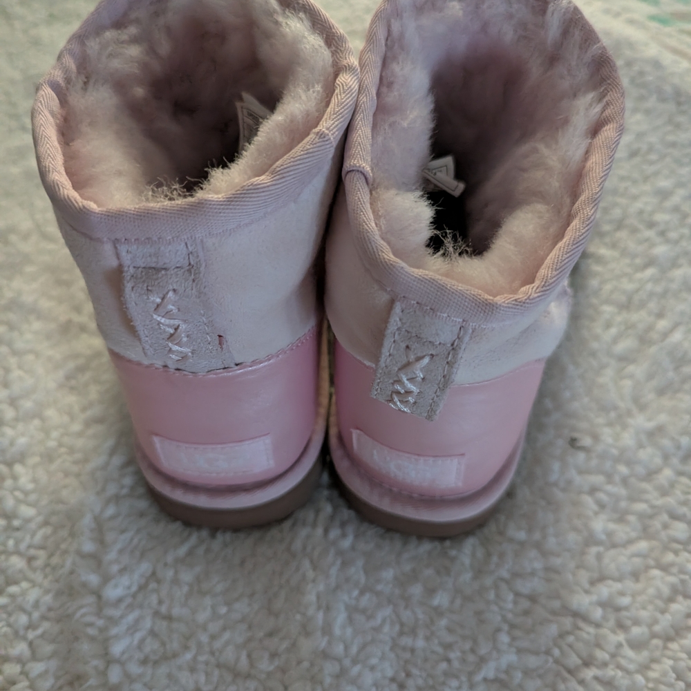 UGG Soft Pink Women's Slip On Winter Boots - Picture 4 of 5